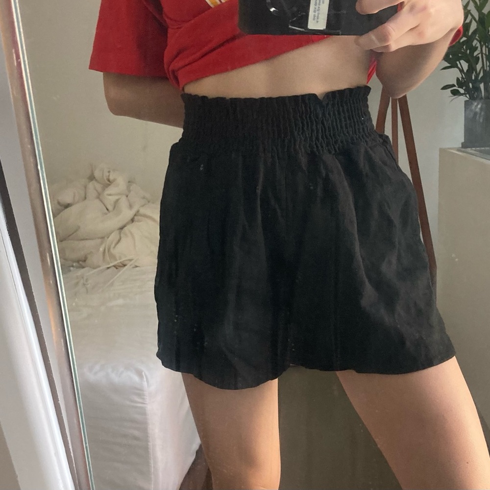 Linen shorts black and brown